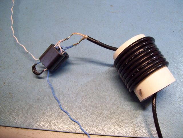 detail of balun construction